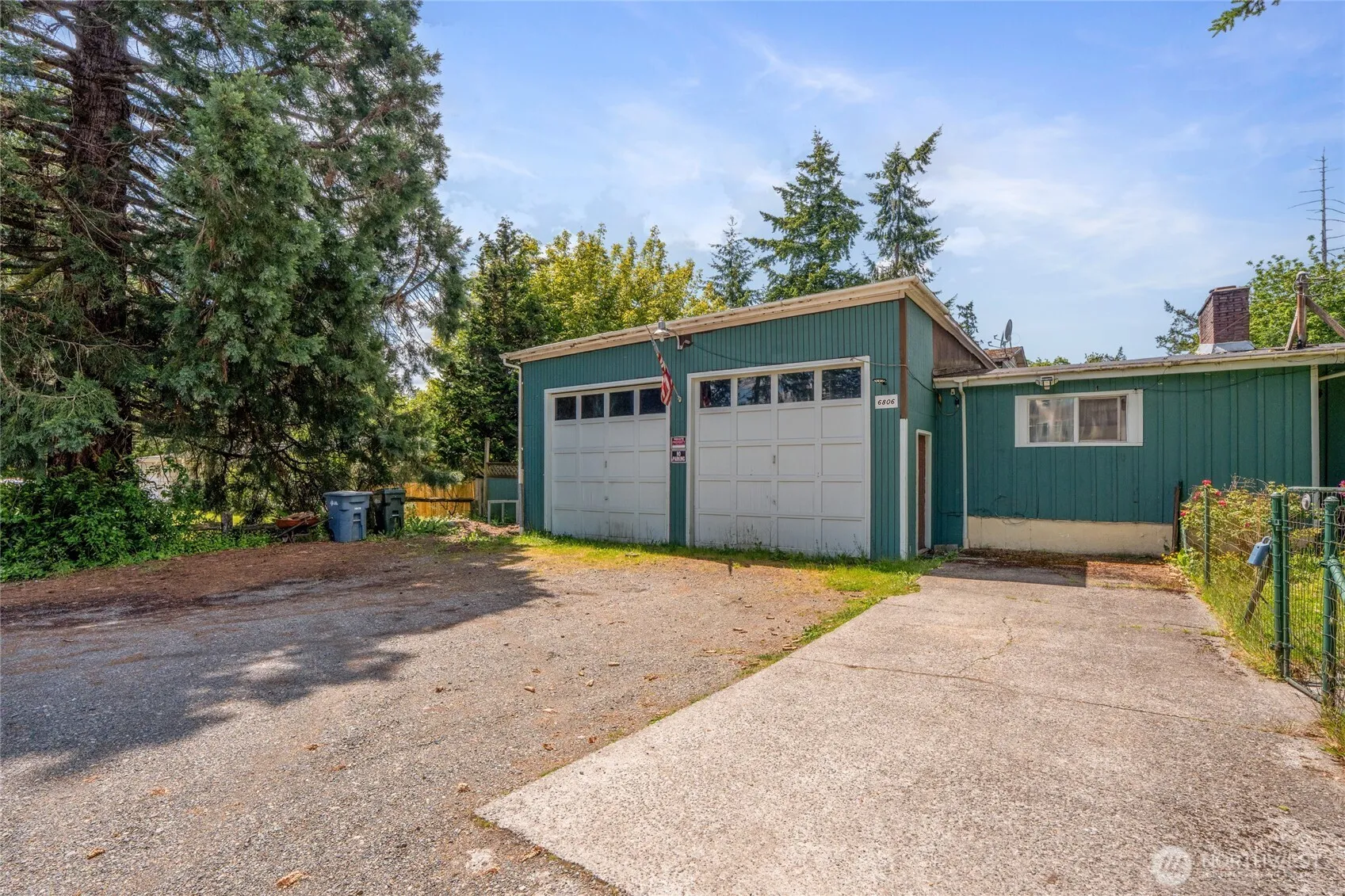 Property photo for 6806 44th Avenue E, Tacoma photo 3