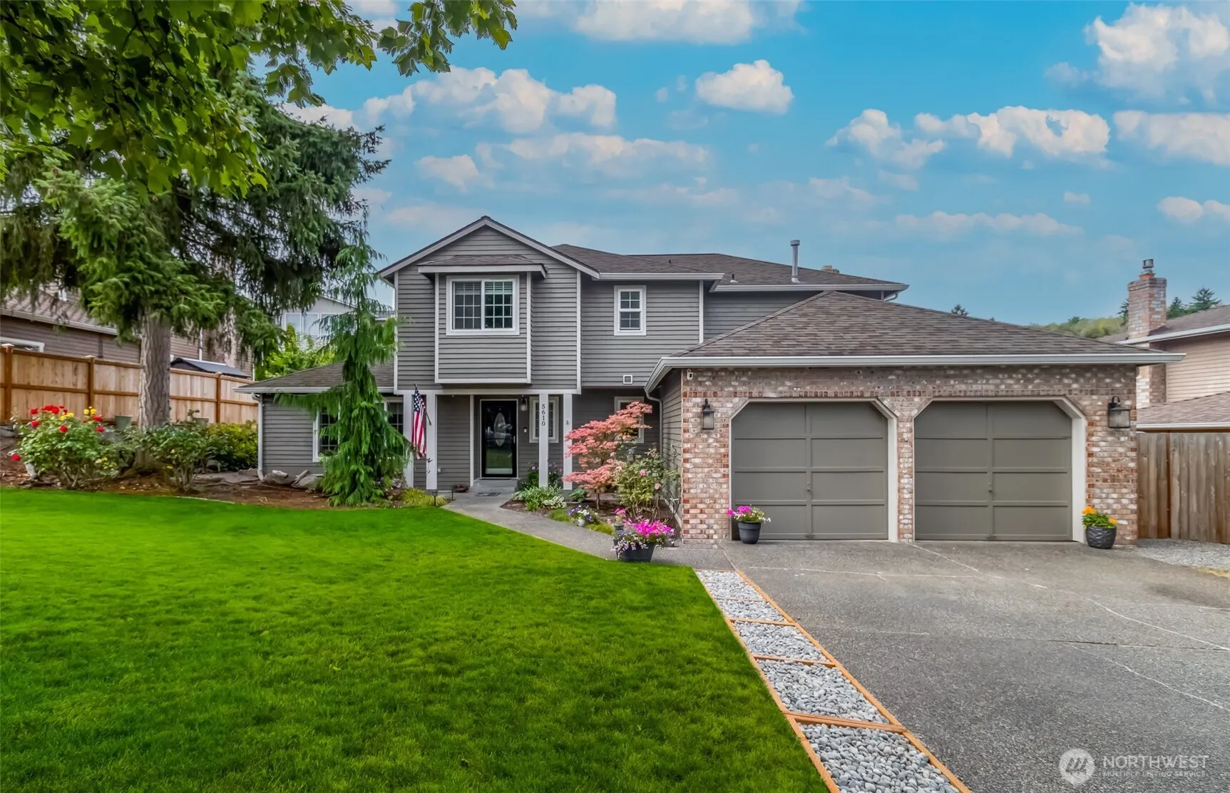 Property photo for 5610 Norpoint Way Ne, Tacoma