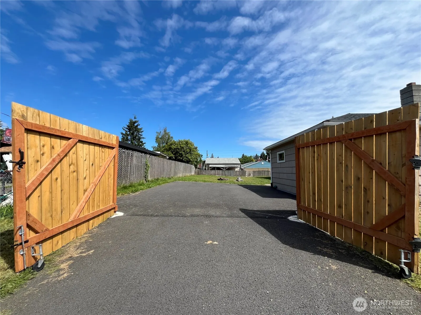Property photo for 6612 E B Street, Tacoma photo 5