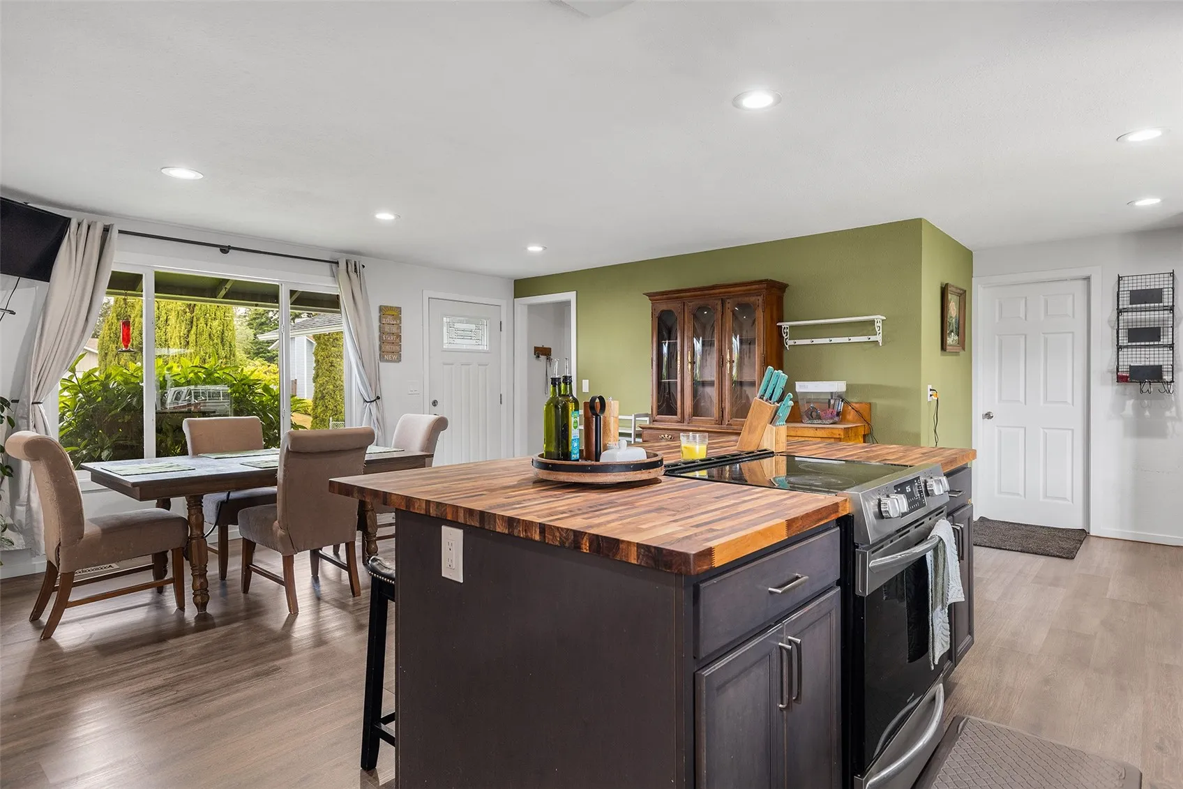 Property photo for 1902 E 59th Street, Tacoma photo 5