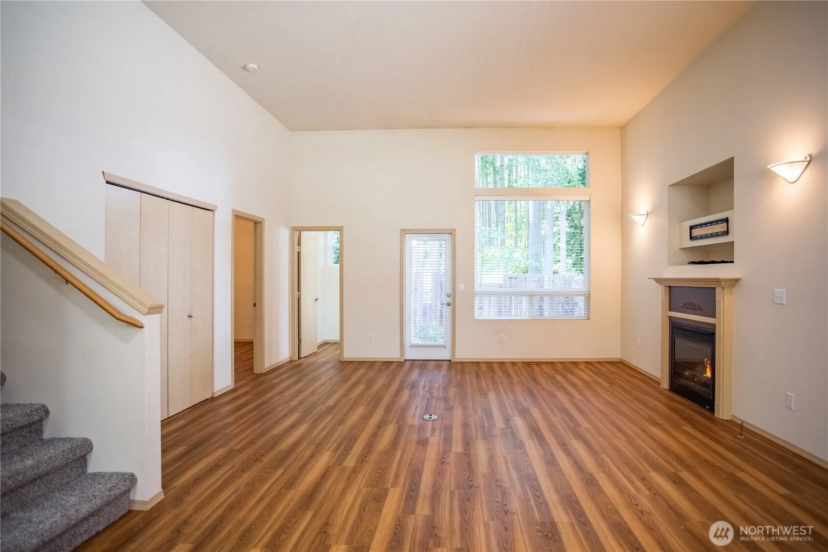 Property photo for 513 Craftsman Drive Nw, Olympia photo 4