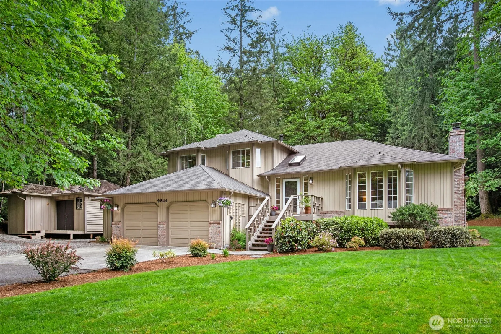 Property photo for 9244 215th Avenue Ne, Redmond photo 3