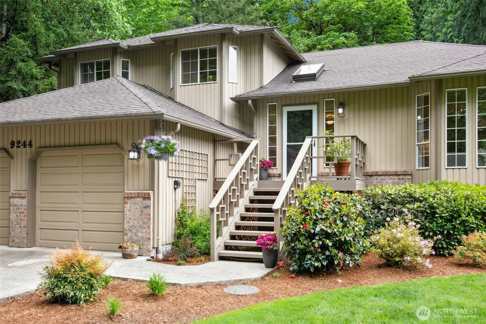 Property photo for 9244 215th Avenue Ne, Redmond photo 4