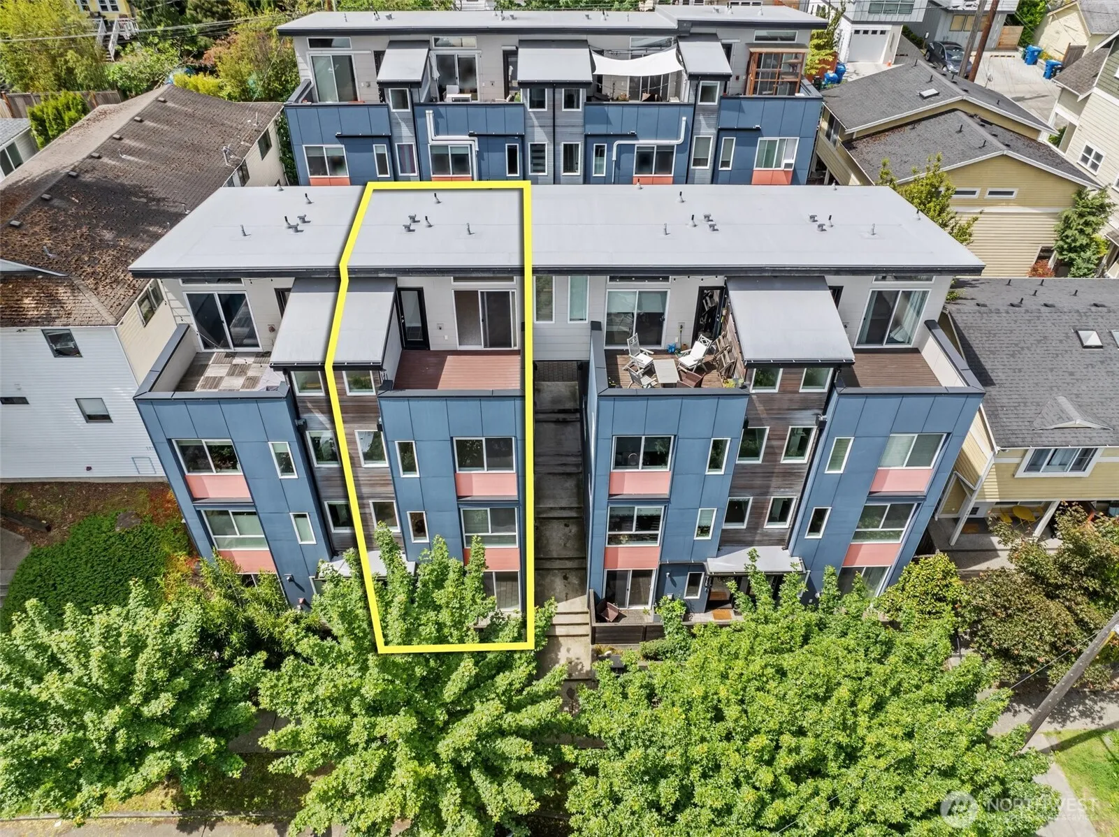 Property photo for 5915 Fauntleroy Way Sw #c, Seattle
