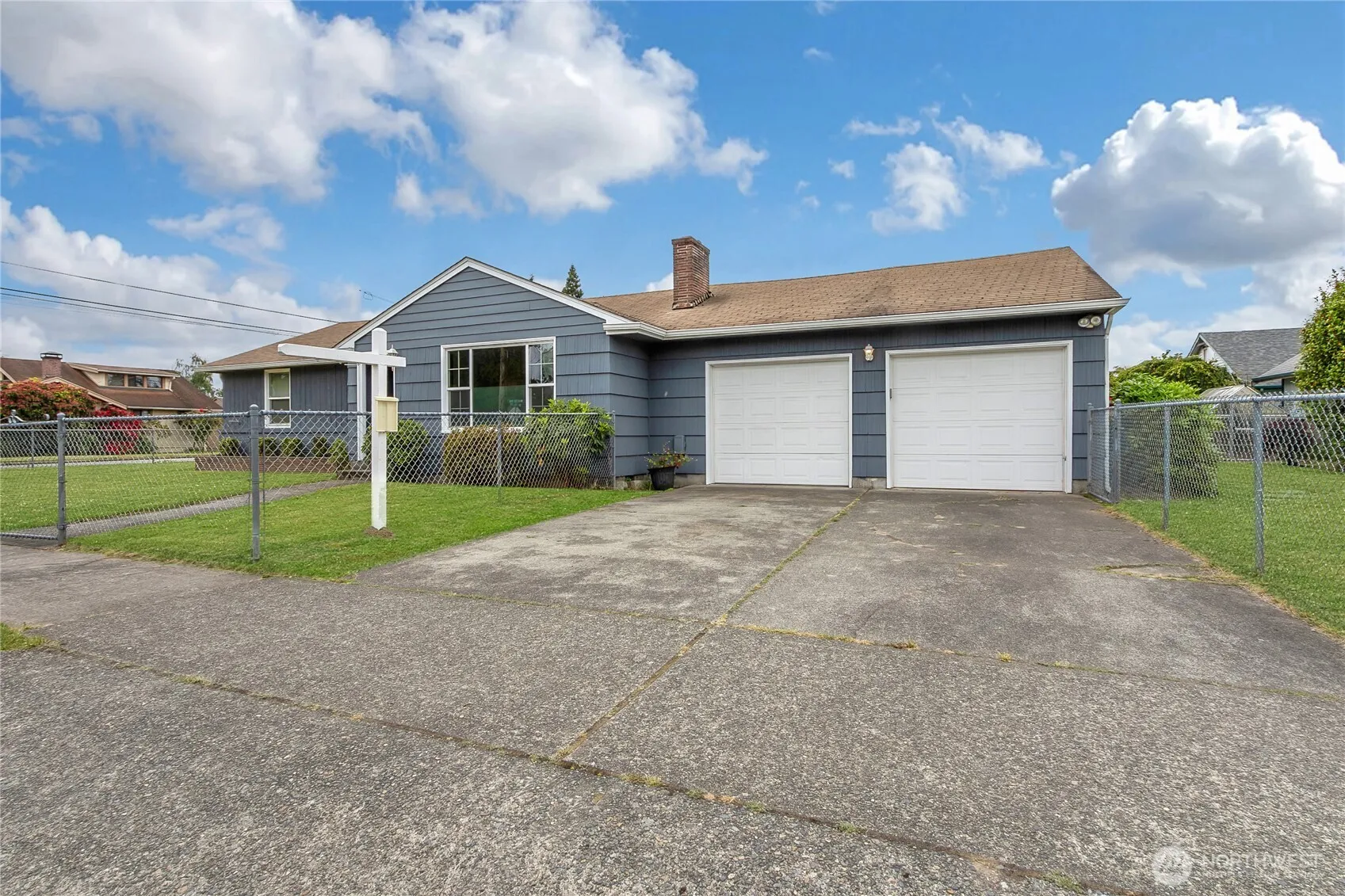 Property photo for 204 12th Street Nw, Puyallup photo 3
