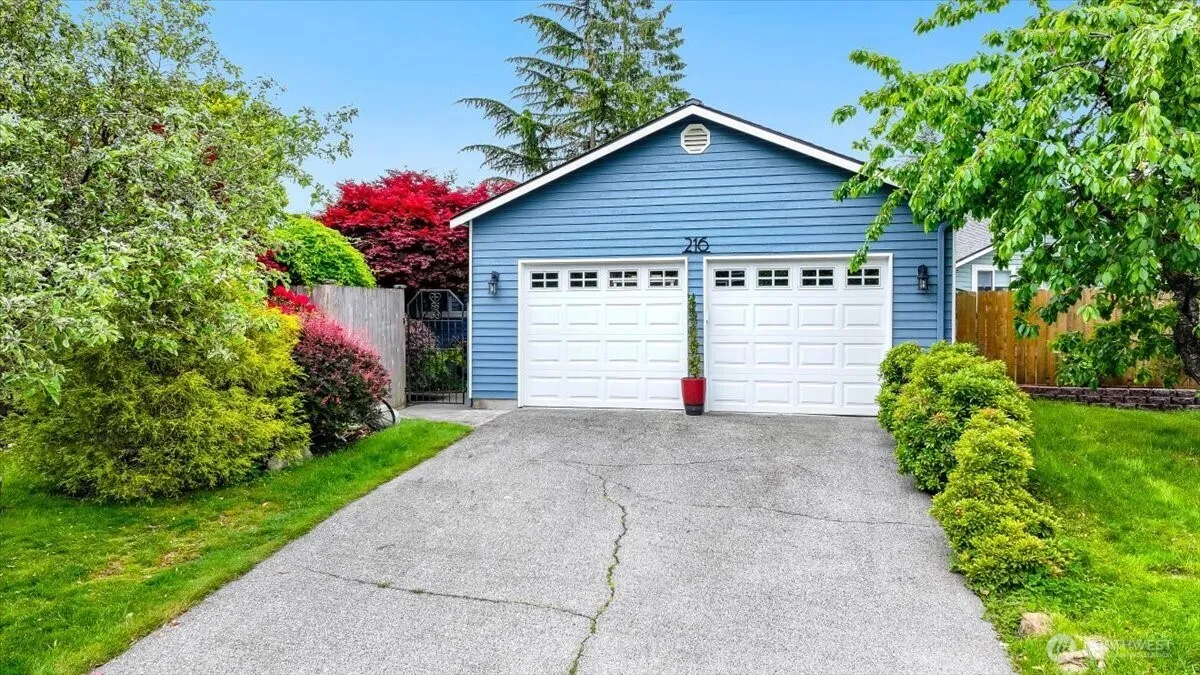 Property photo for 216 93rd Street Se, Everett