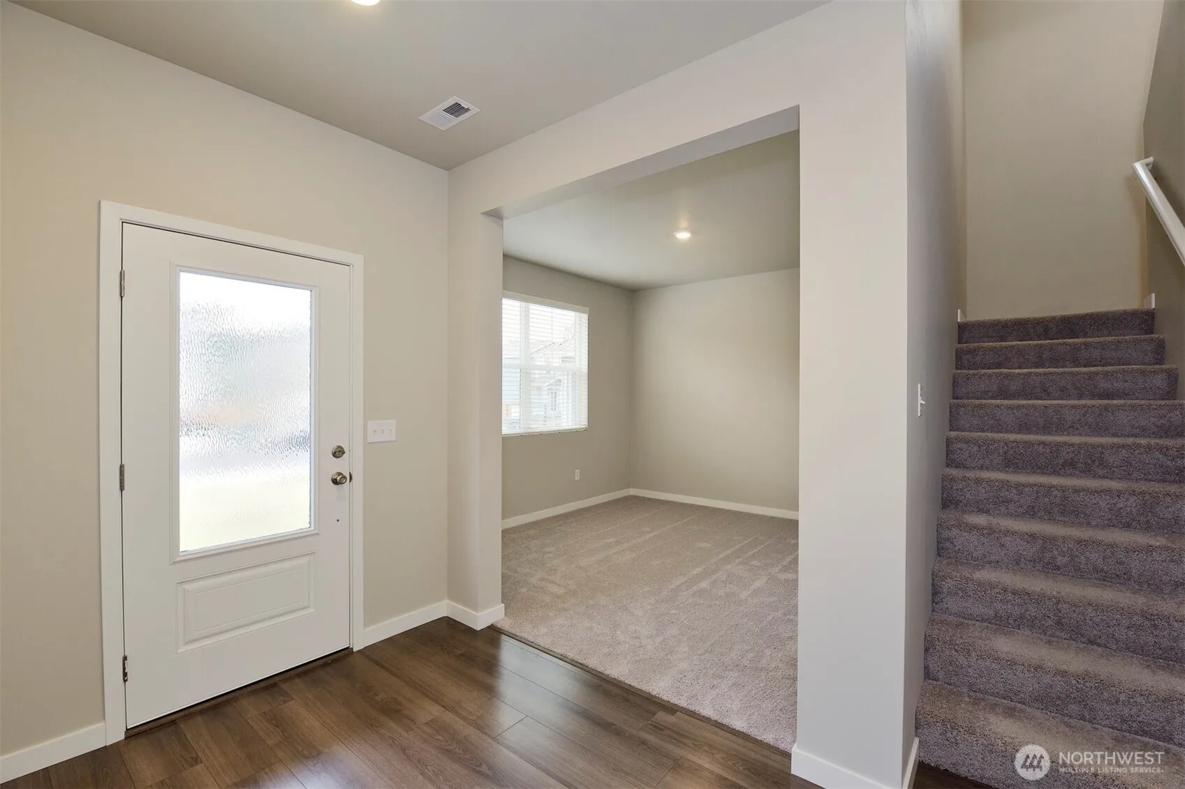 Property photo for 8614 13th Avenue E, Tacoma photo 2
