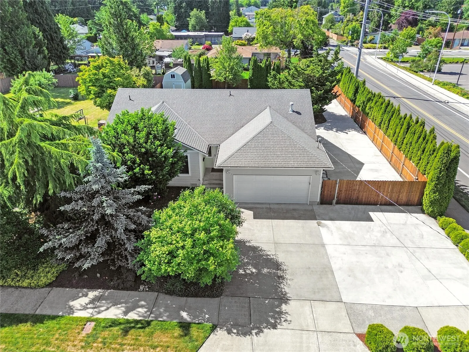 Property photo for 1210 24th Street Se, Auburn