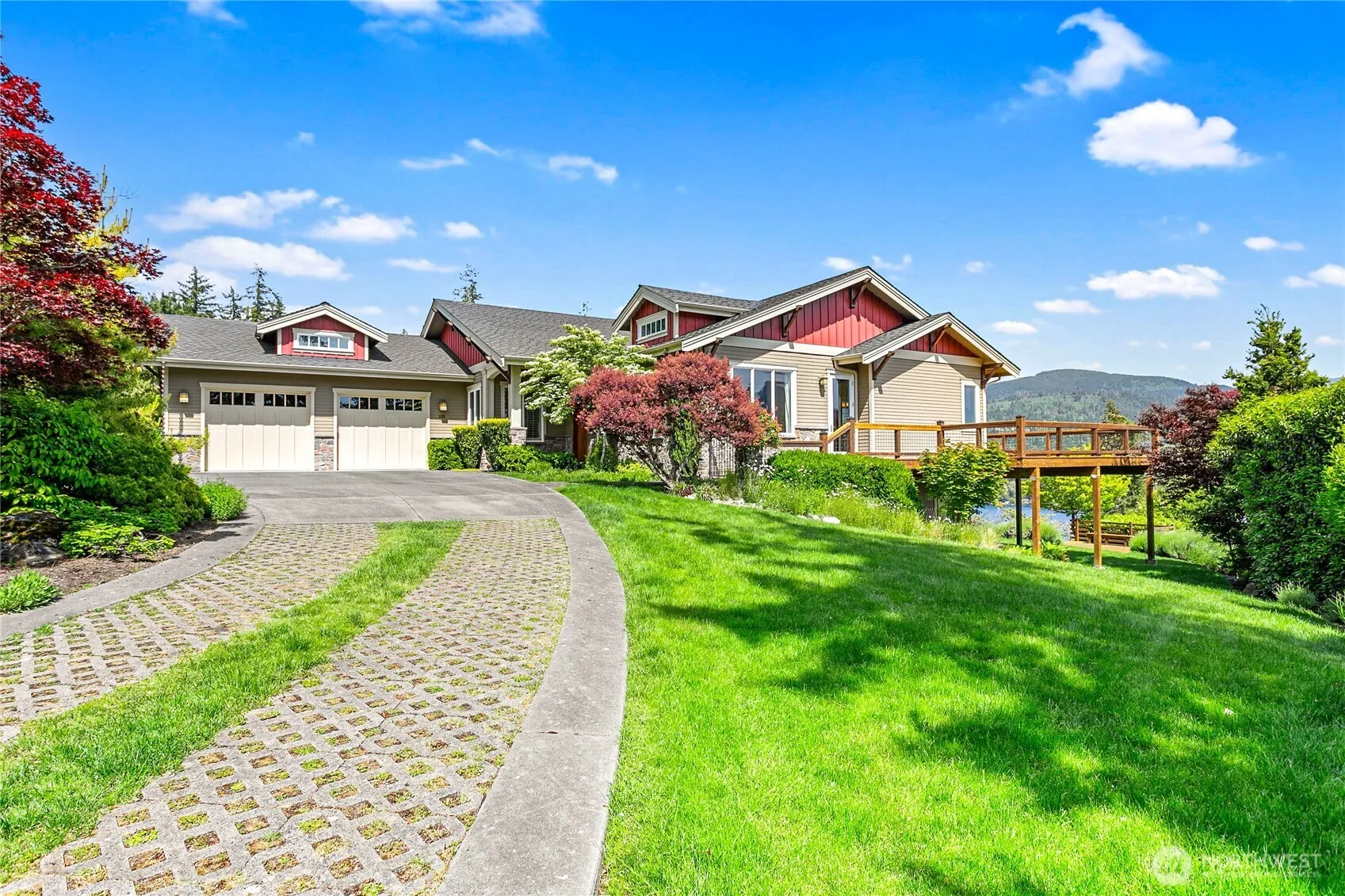 Property photo for 3178 Edgewood Lane, Bellingham photo 4