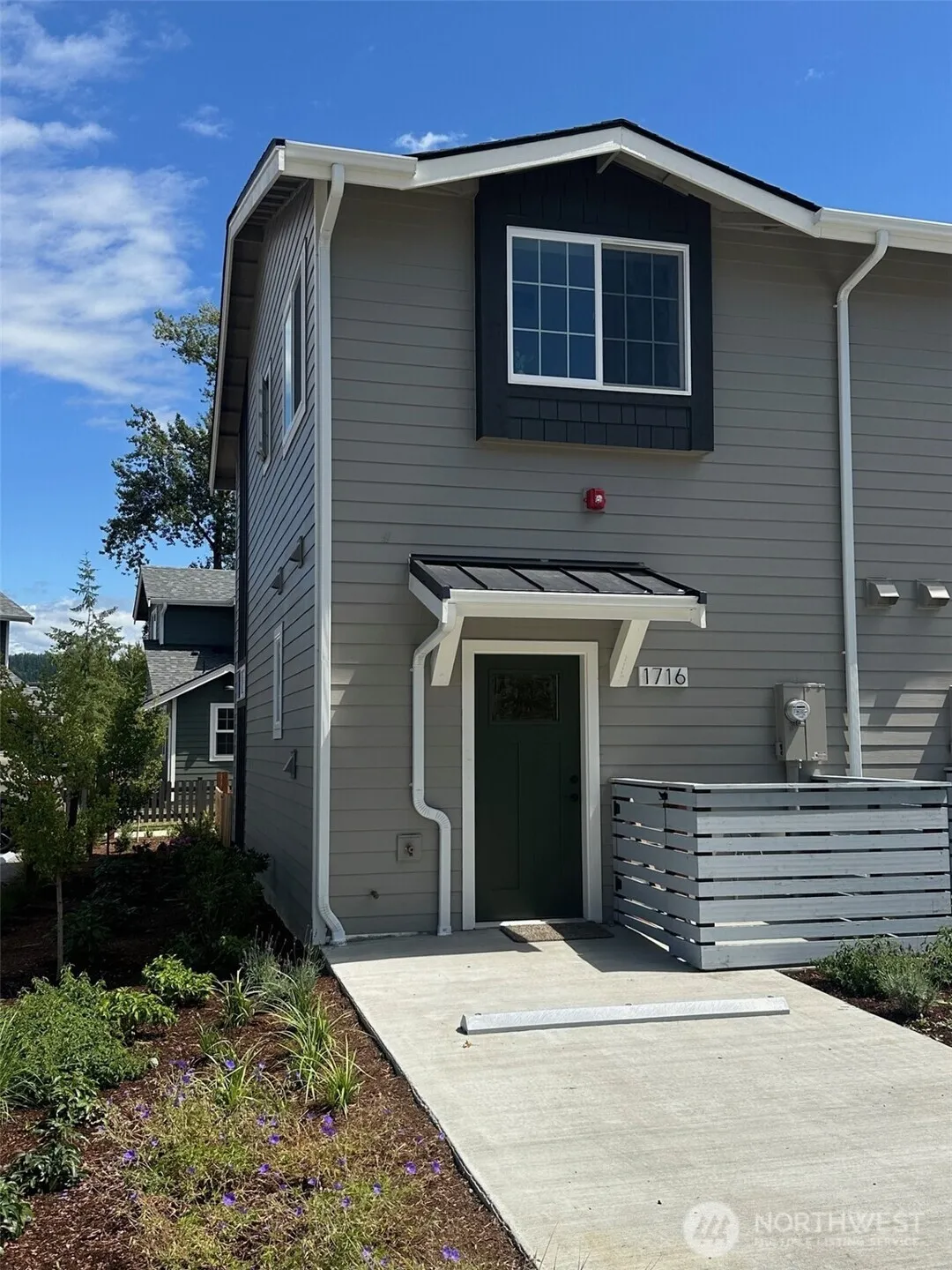 Property photo for 1716 Sunup Loop, Bellingham photo 2