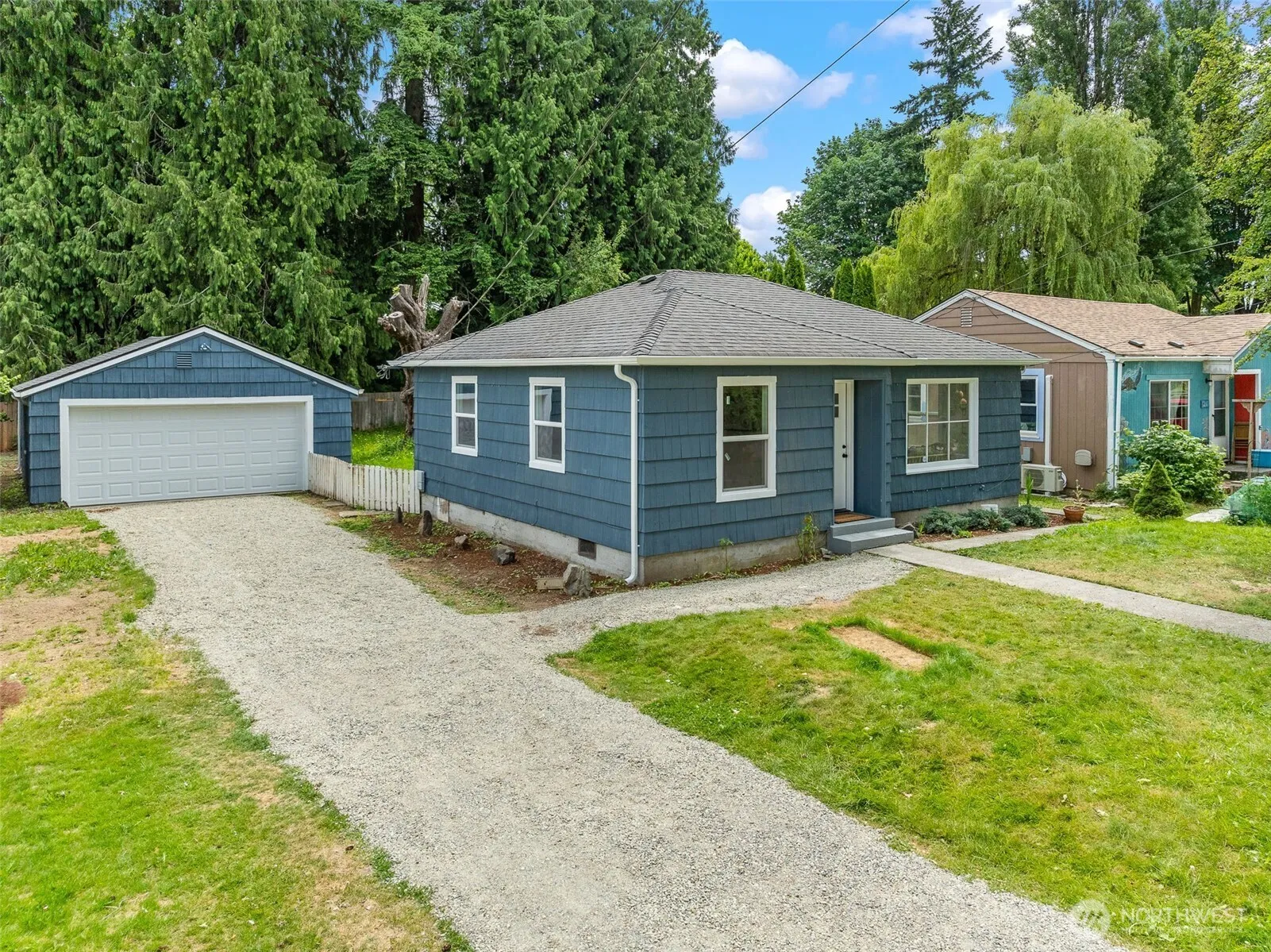 Property photo for 1214 Central Street Ne, Olympia photo 2