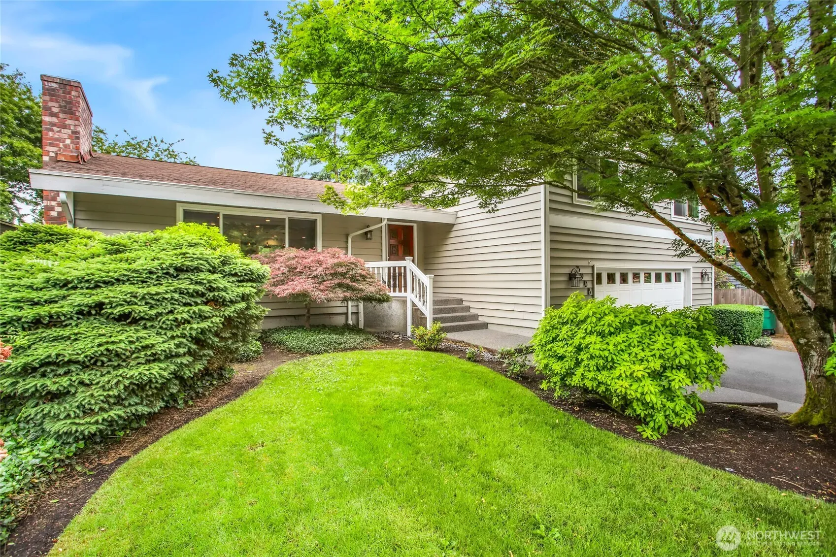 Property photo for 3908 Ne 103rd Street, Seattle