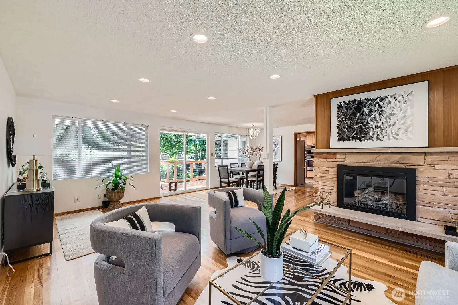 Property photo for 4215 Ne 105th Street, Seattle photo 4