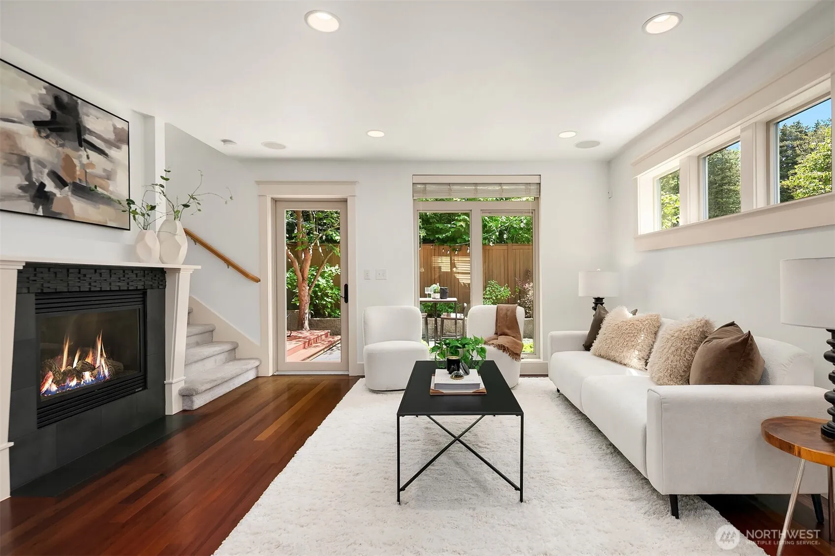 Property photo for 3122 Franklin Avenue E #a, Seattle photo 2