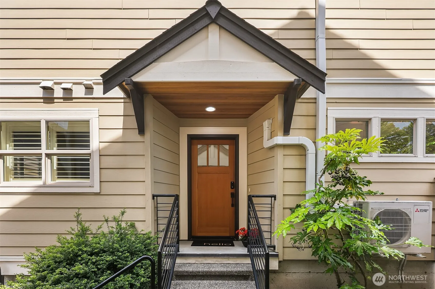 Property photo for 3122 Franklin Avenue E #a, Seattle