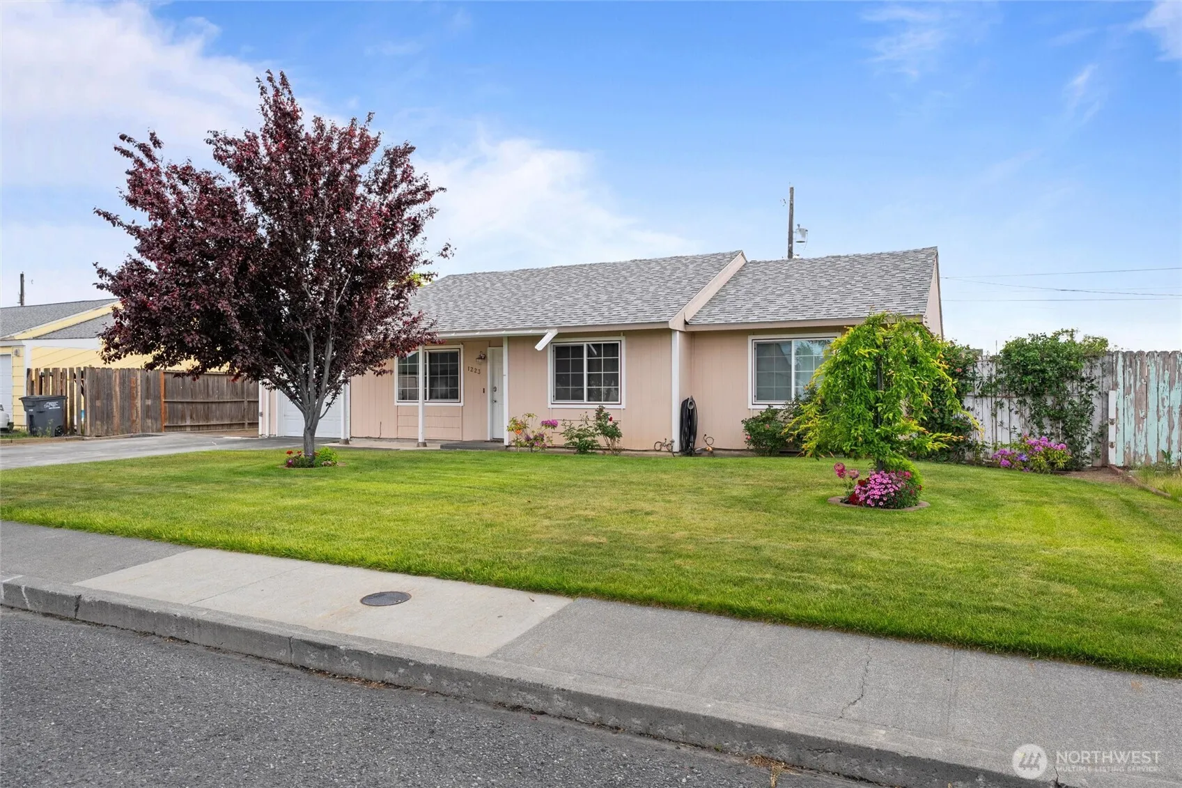 Property photo for 1223 Arnold Dr, Moses Lake