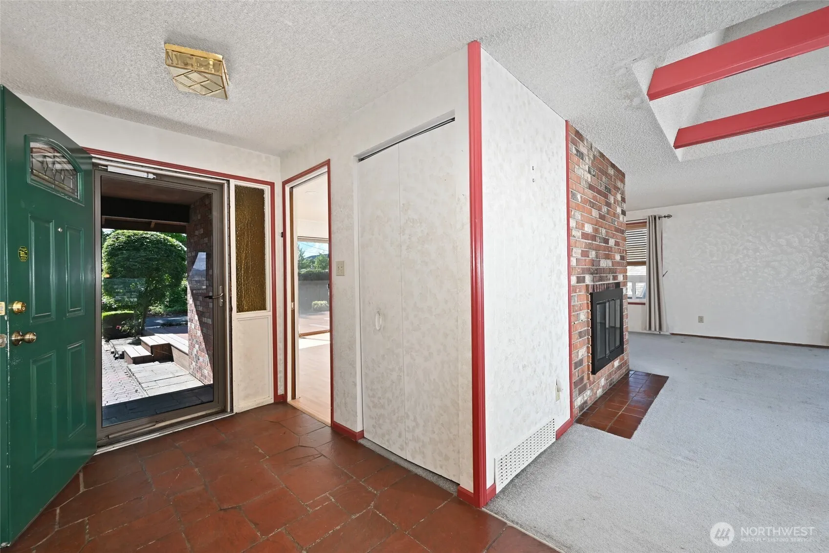 Property photo for 12442 83rd Avenue S, Seattle photo 4