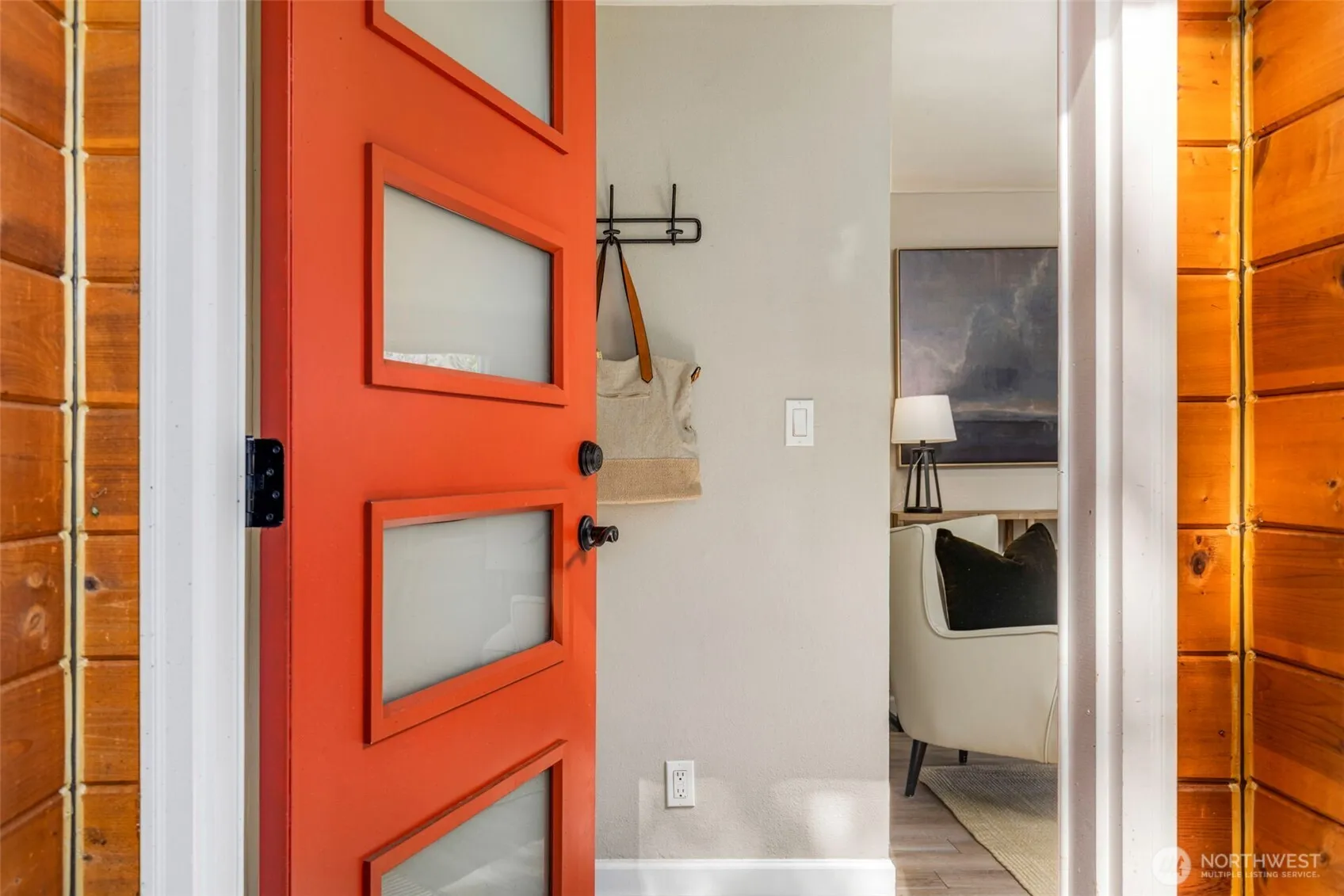 Property photo for 14011 Wallingford Avenue N, Seattle photo 4