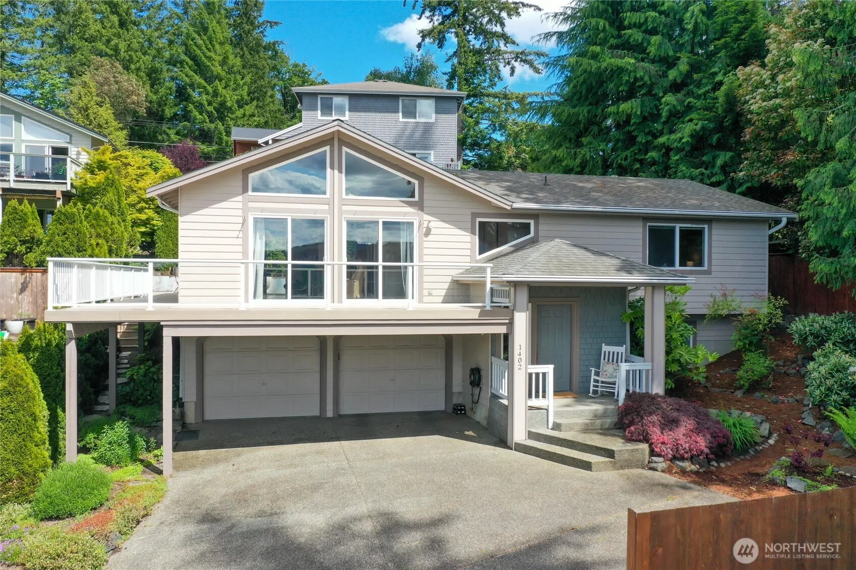 Property photo for 1402 East Lake Drive, Bremerton