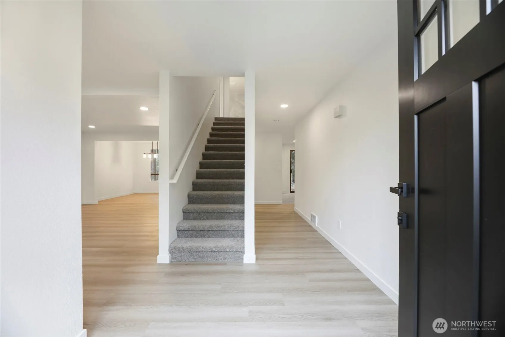 Property photo for 9828 33rd Drive Se, Everett photo 5