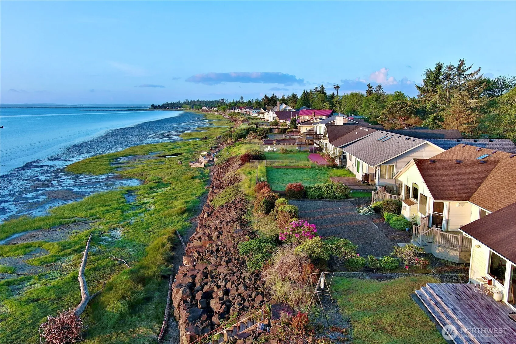Property photo for 374 Harbor View Loop Se, Ocean Shores