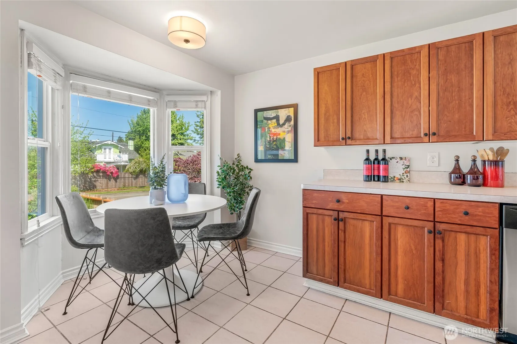 Property photo for 7928 16th Avenue Sw, Seattle photo 4