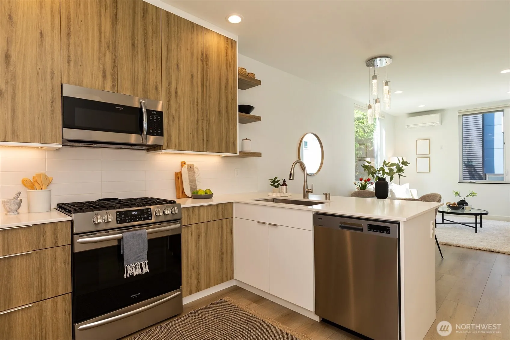 Property photo for 12321 14th Avenue Ne, Seattle photo 3