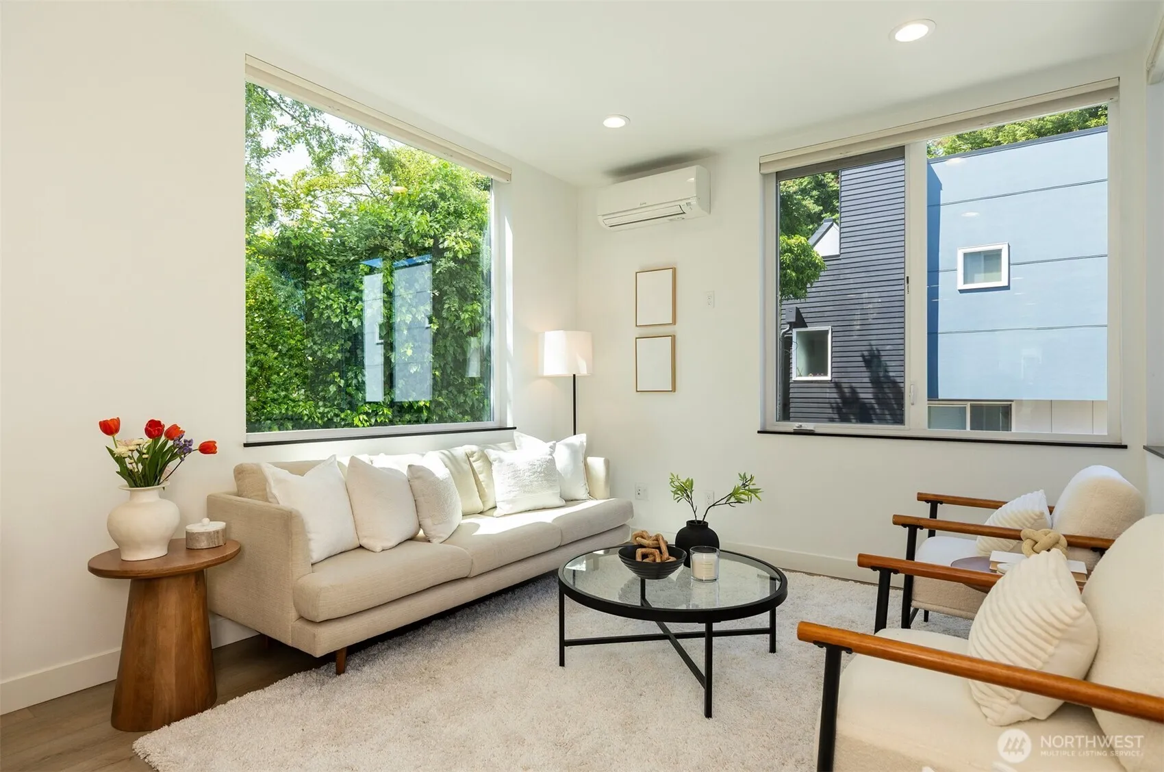 Property photo for 12321 14th Avenue Ne, Seattle photo 5