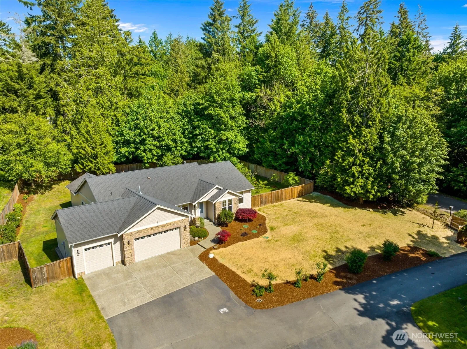 Property photo for 4046 Rainwood Court Nw, Olympia
