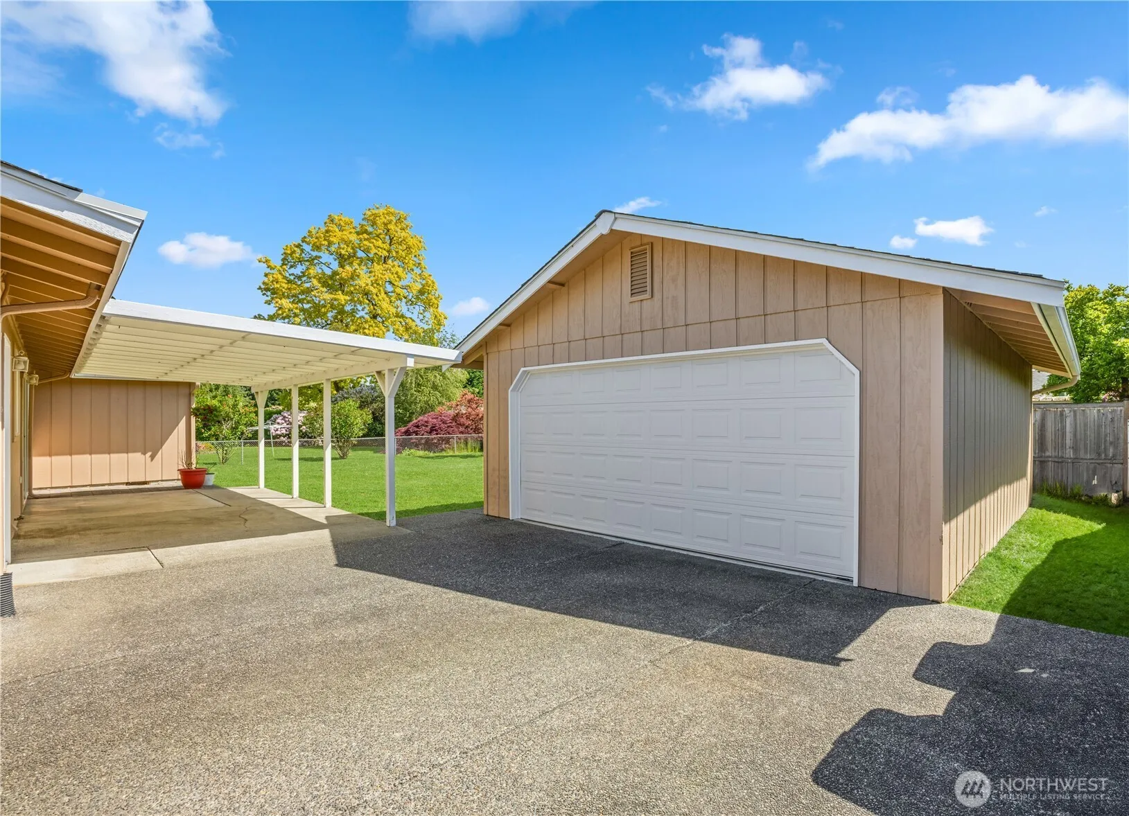 Property photo for 1013 21st Street Nw, Puyallup photo 4