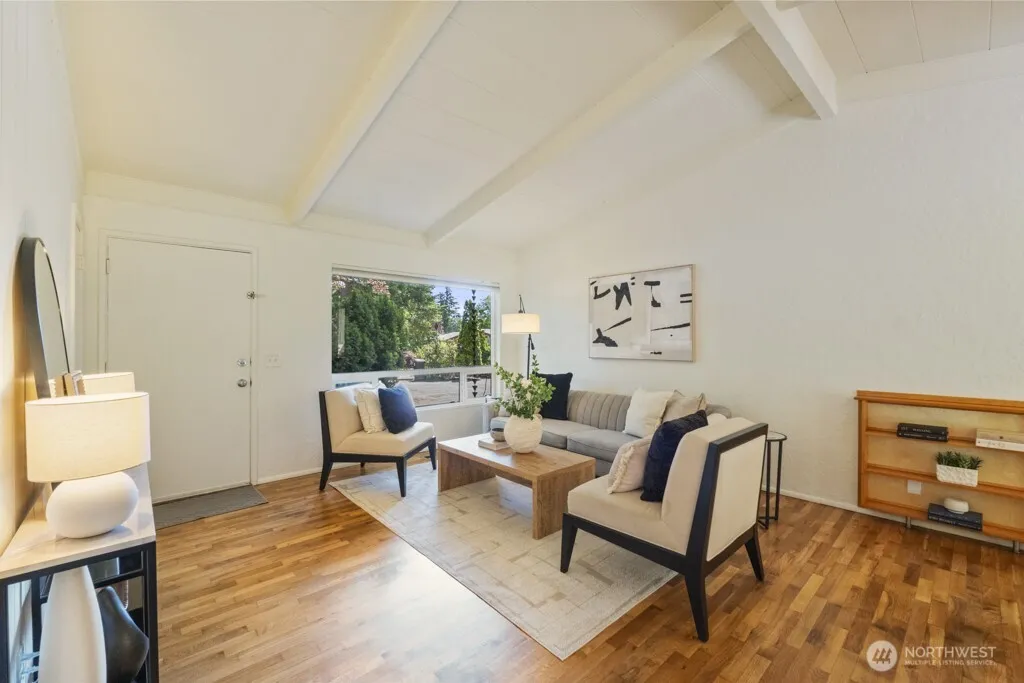 Property photo for 14327 26th Avenue Ne, Seattle photo 5