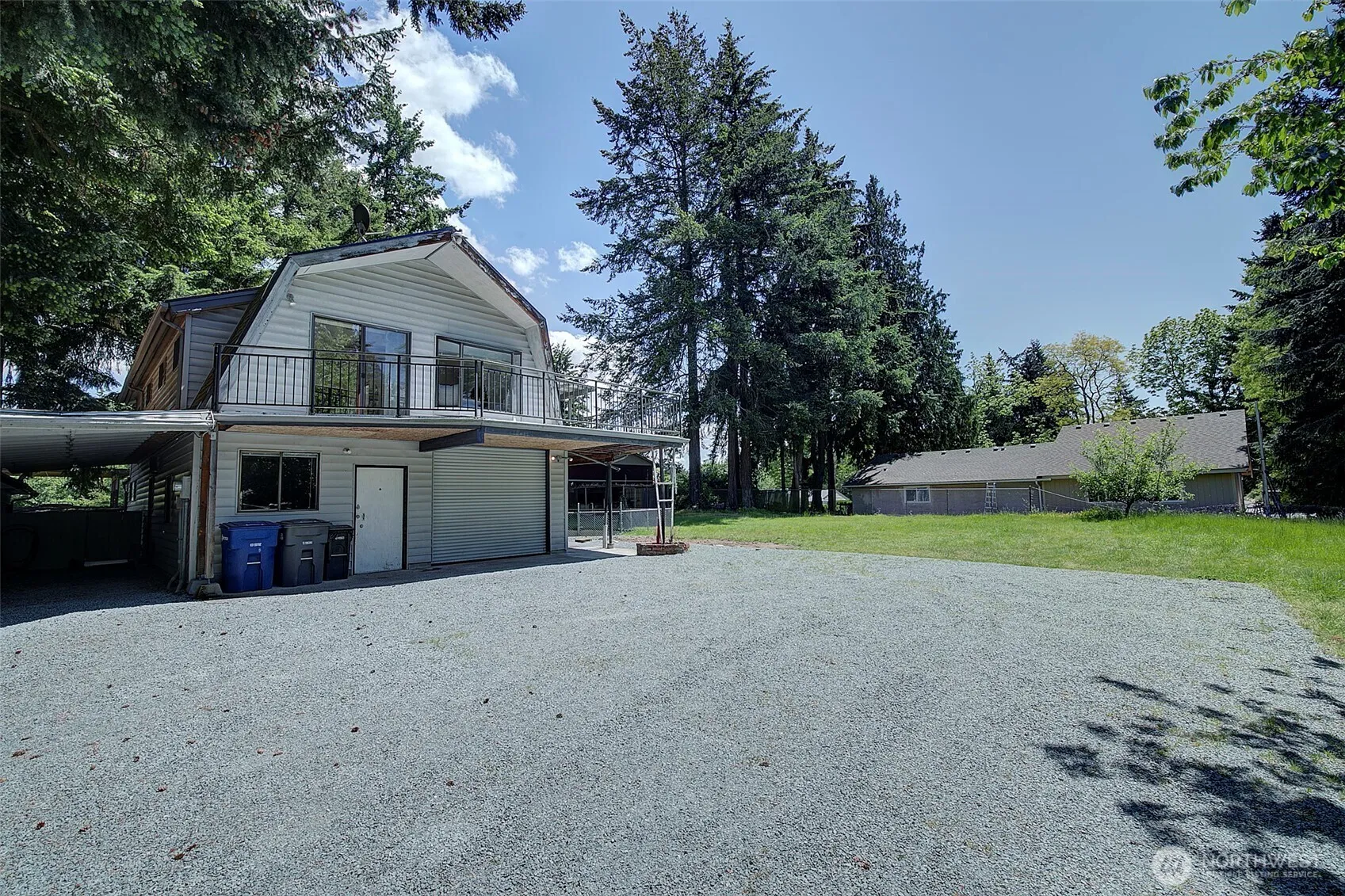 Property photo for 333 S 124th Street, Seattle photo 3