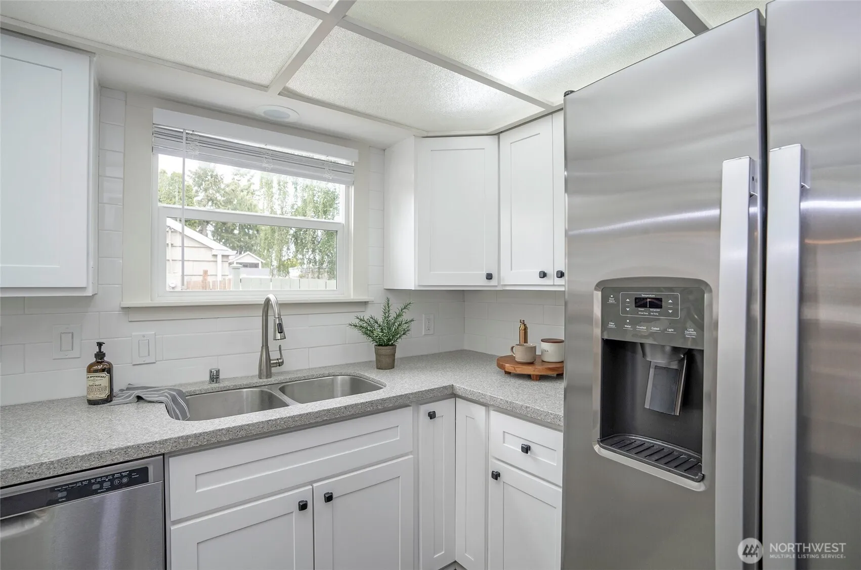 Property photo for 827 S Geiger Street, Tacoma photo 5