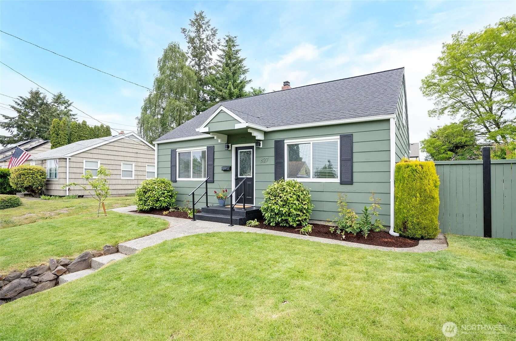 Property photo for 827 S Geiger Street, Tacoma