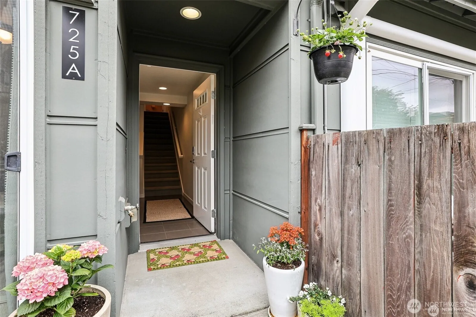 Property photo for 725 N 94th Street #a, Seattle photo 5