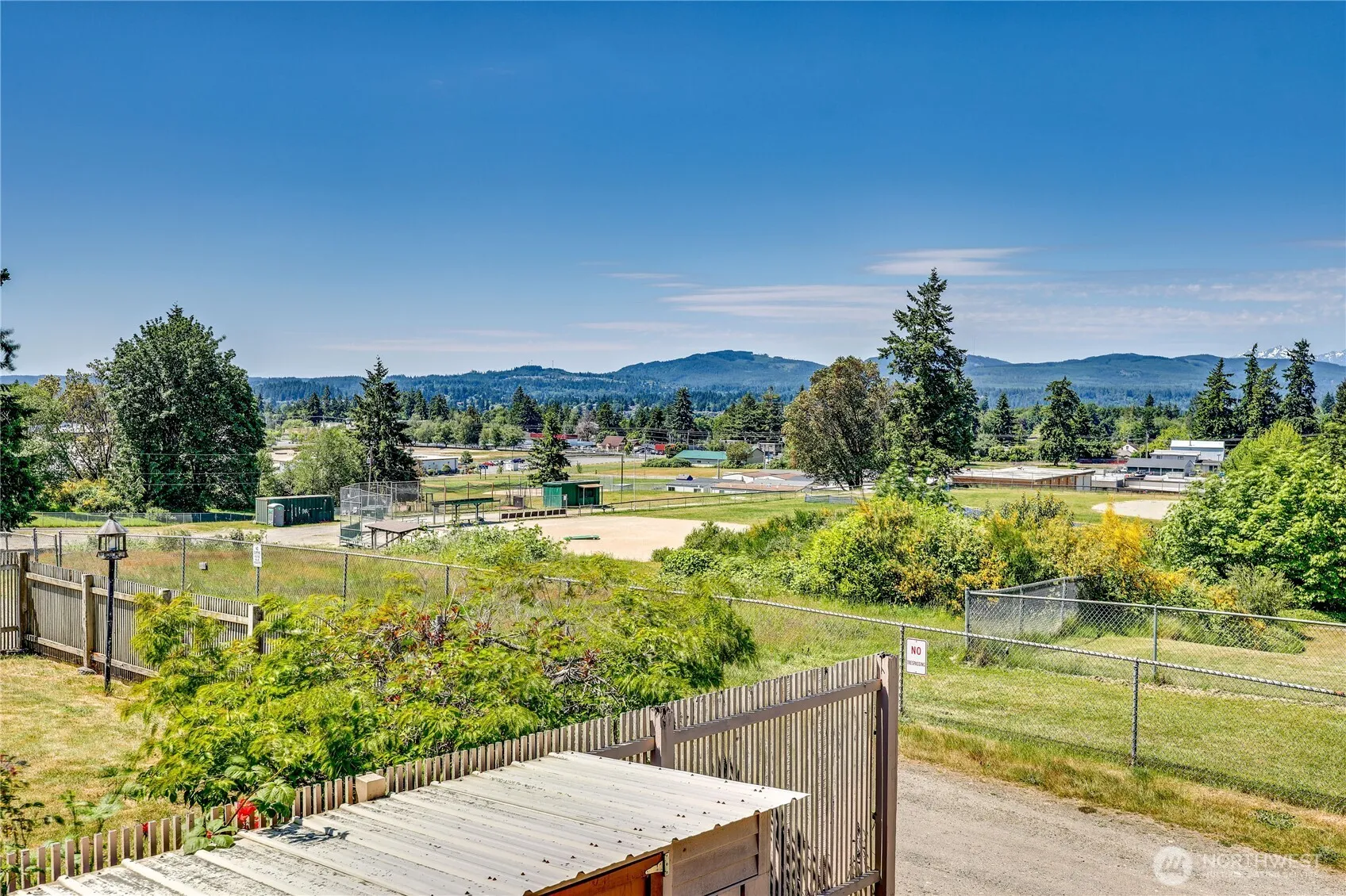 Property photo for 1511 E 33rd Street, Bremerton photo 2