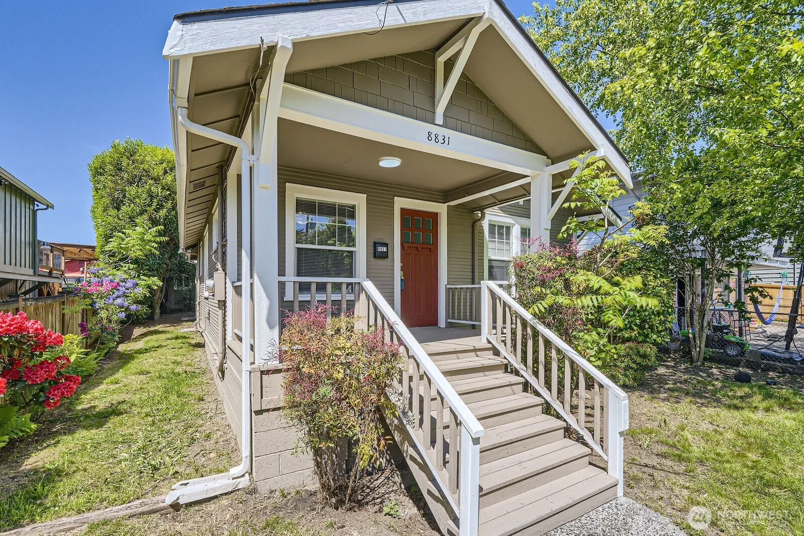 Property photo for 8831 18th Avenue Sw, Seattle photo 5