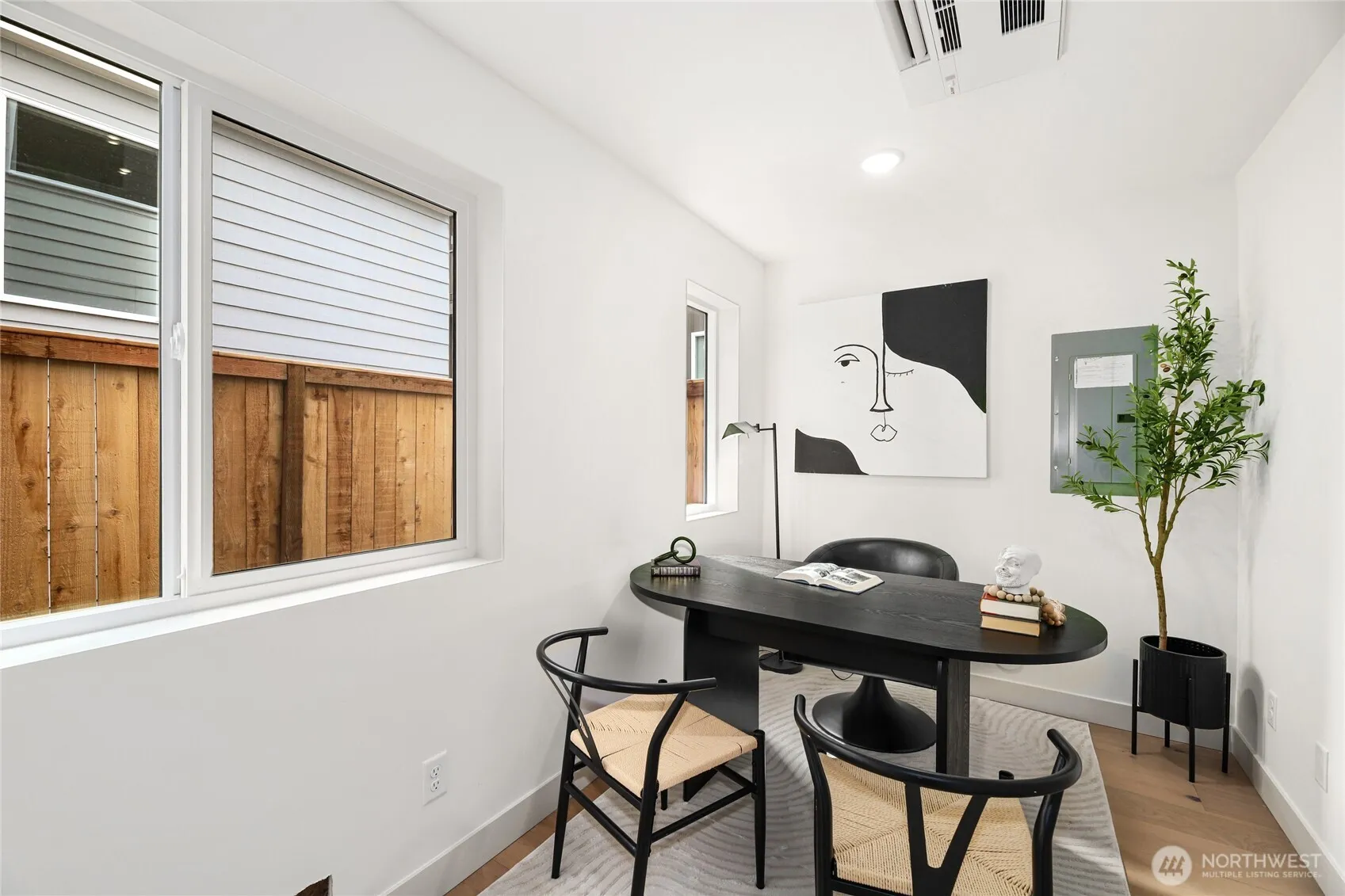 Property photo for 4517 44th Avenue Sw #unit B, Seattle photo 3