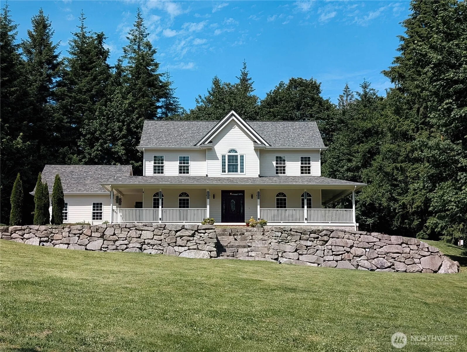 Property photo for 10920 Chaucer Street Se, Olympia photo 2