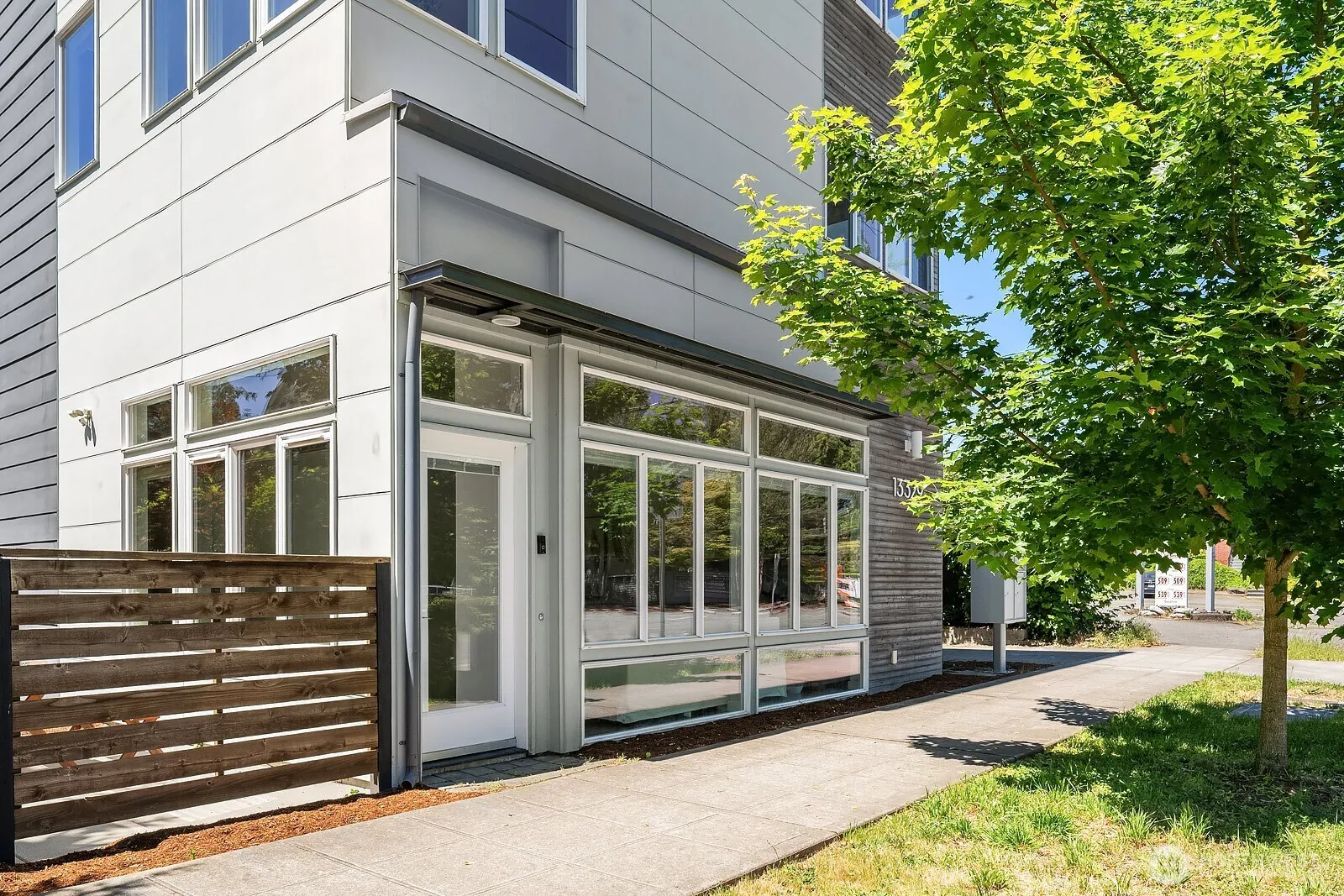 Property photo for 13329 1st Avenue Ne, Seattle photo 3