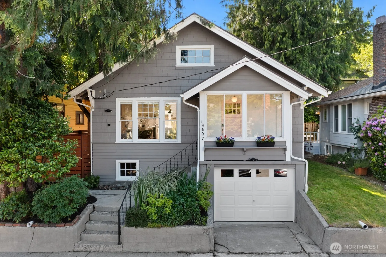 Property photo for 4607 1st Avenue Ne, Seattle