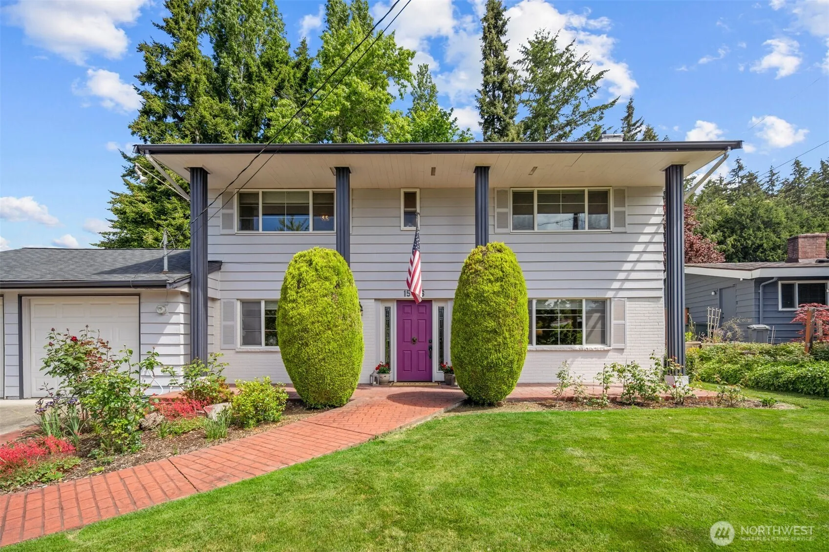 Property photo for 15406 Ne 3rd Place, Bellevue