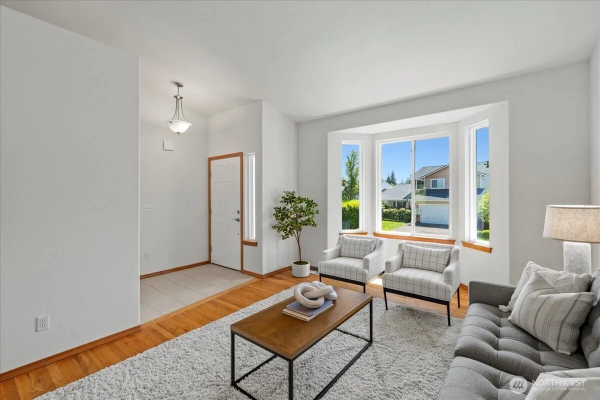 Property photo for 4607 149th Street Se, Everett photo 5
