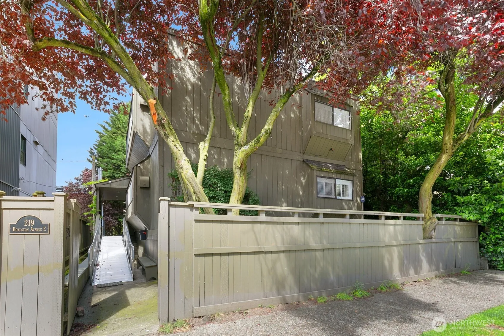 Property photo for 219 Boylston Avenue E, Seattle