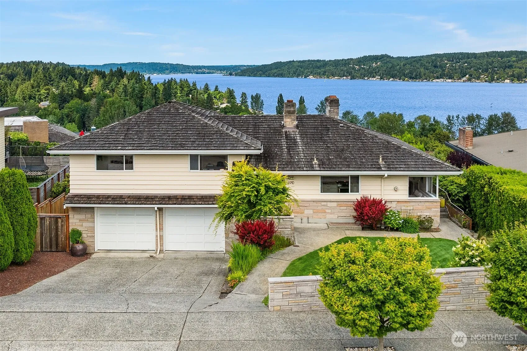 Property photo for 4910 Ne 86th Street, Seattle