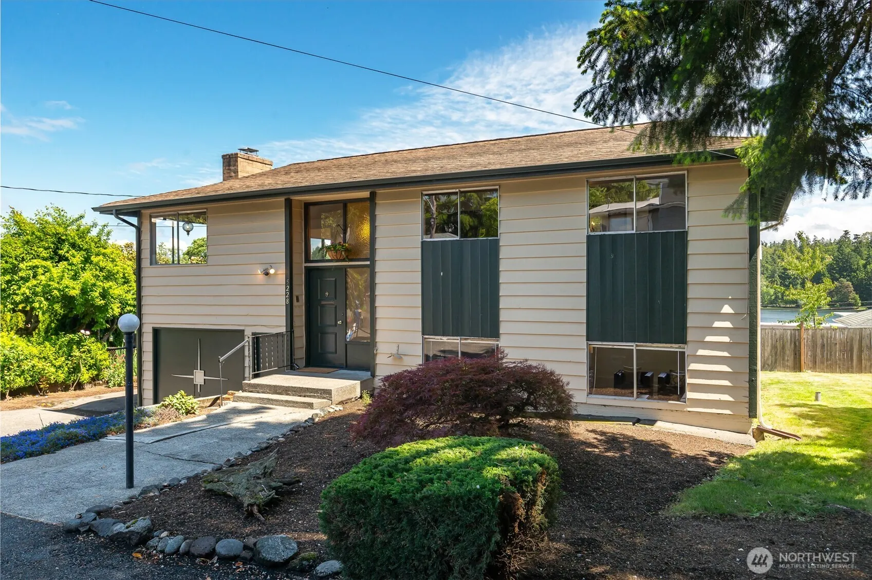 Property photo for 5228 56th Avenue S, Seattle photo 2