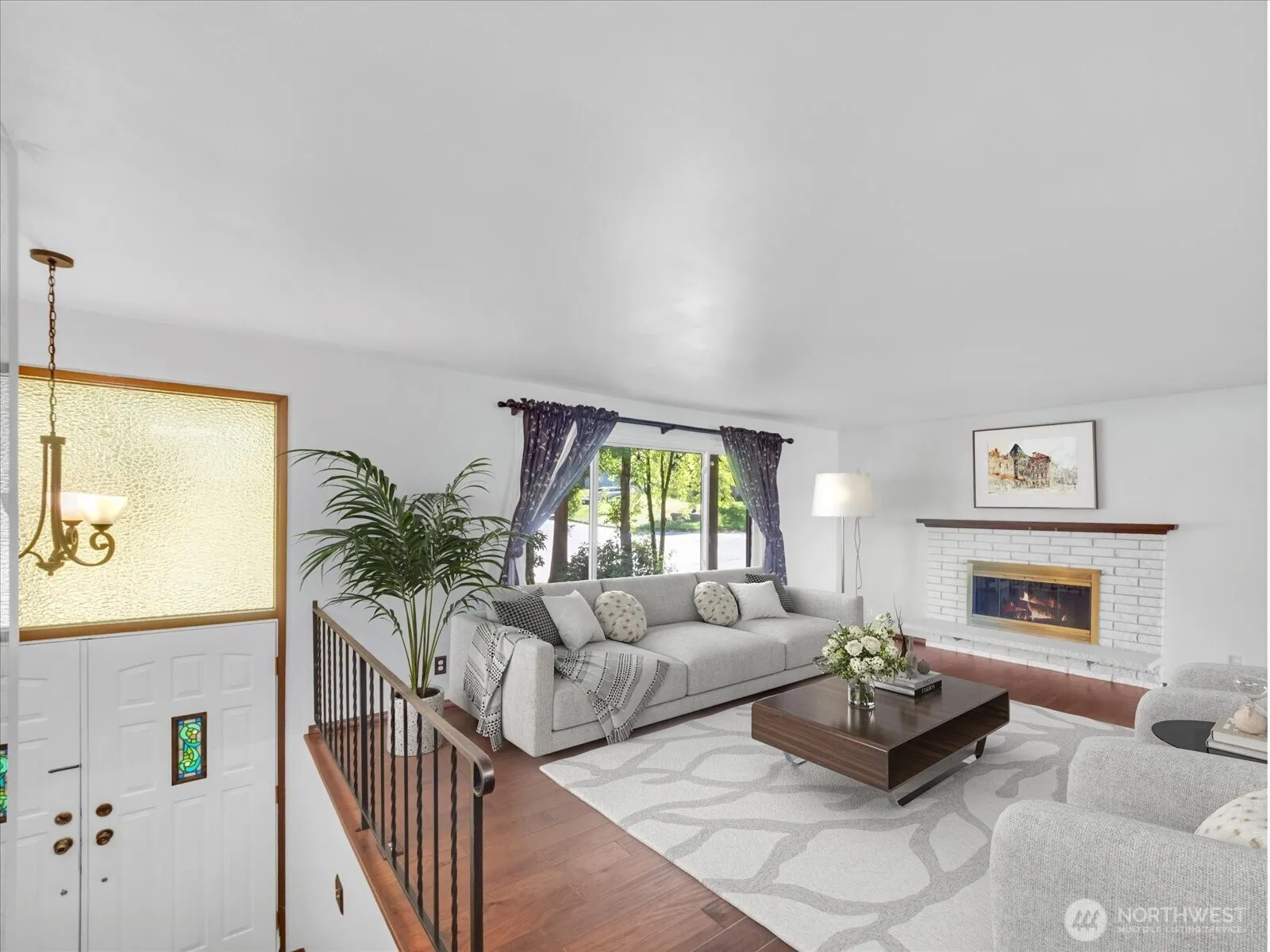 Property photo for 713 220th Street Sw, Bothell photo 2