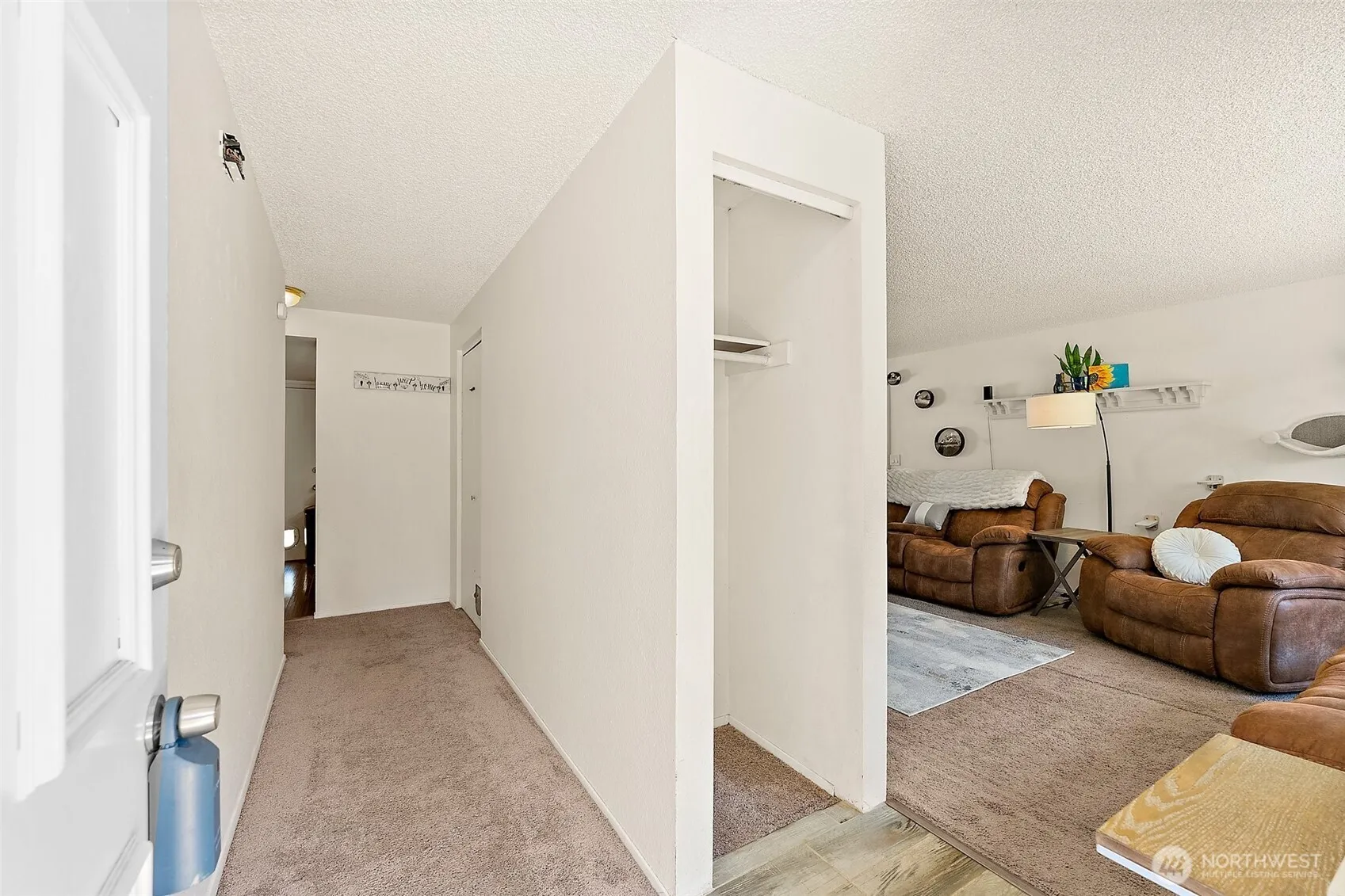 Property photo for 21301 118th Street Ct E, Bonney Lake photo 2