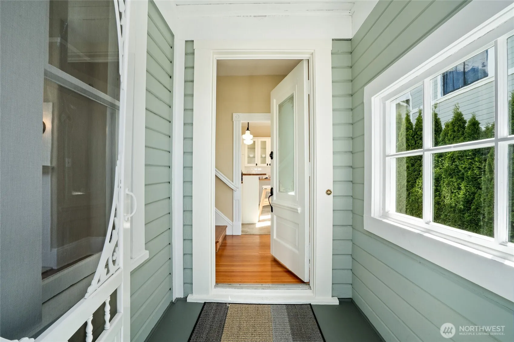Property photo for 2016 14th Avenue W, Seattle photo 4