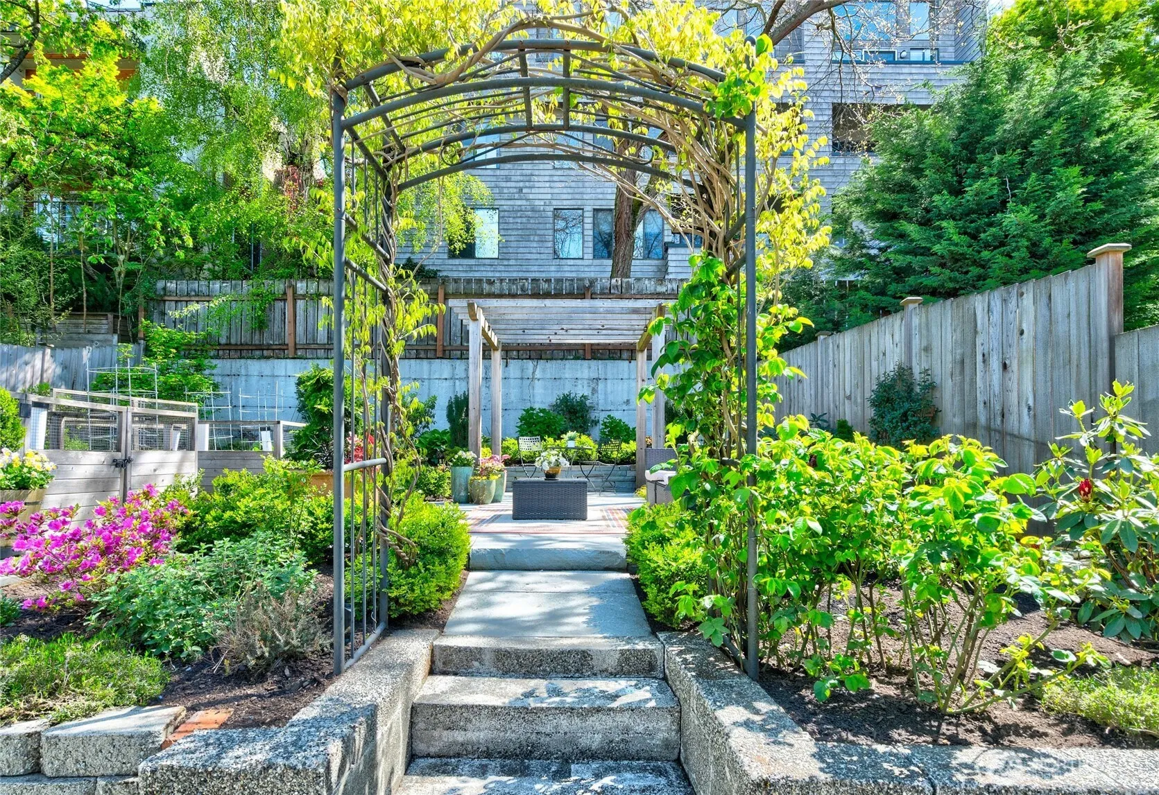 Property photo for 2016 14th Avenue W, Seattle photo 2